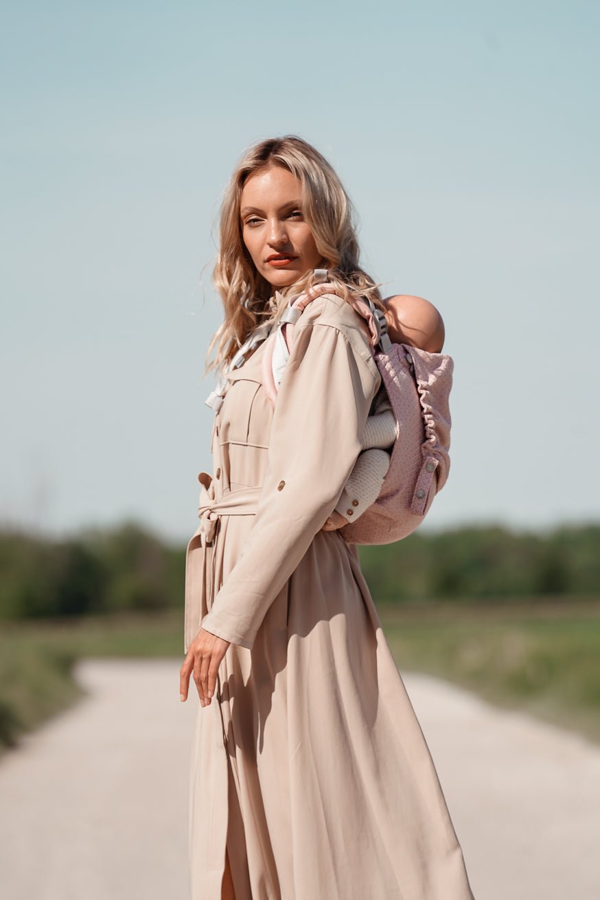 KOKADI Переноска для ребенка Онбу сердце2сердце роза